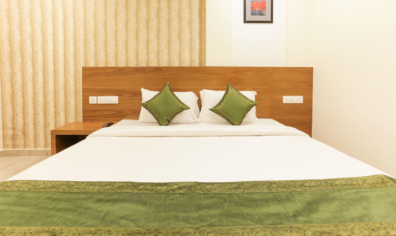 Treebo Trend Cmks Gulmohar Suites Kochi المظهر الخارجي الصورة