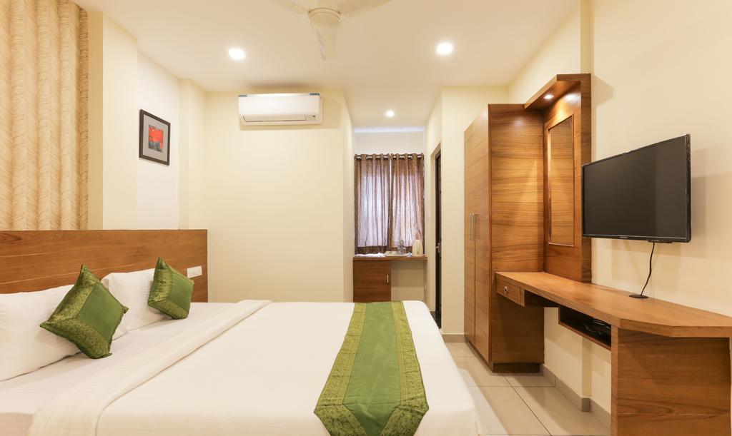 Treebo Trend Cmks Gulmohar Suites Kochi المظهر الخارجي الصورة